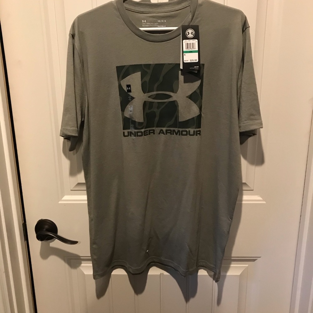 Men’s under Armour t shirt